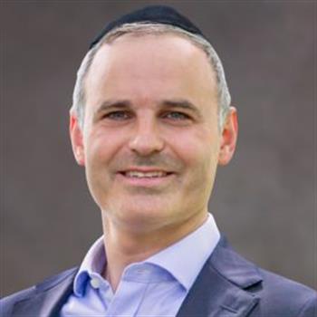 Headshot of Aaron Westreich